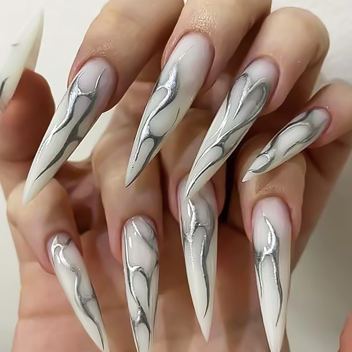 AOKOMELON  Multi-Color Nails