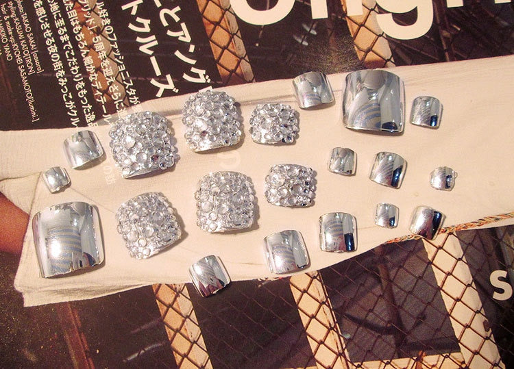 AOKOMELON 24 pcs  Metallic silver For Foot Nail High Quality with rhinestone Foot False Nail