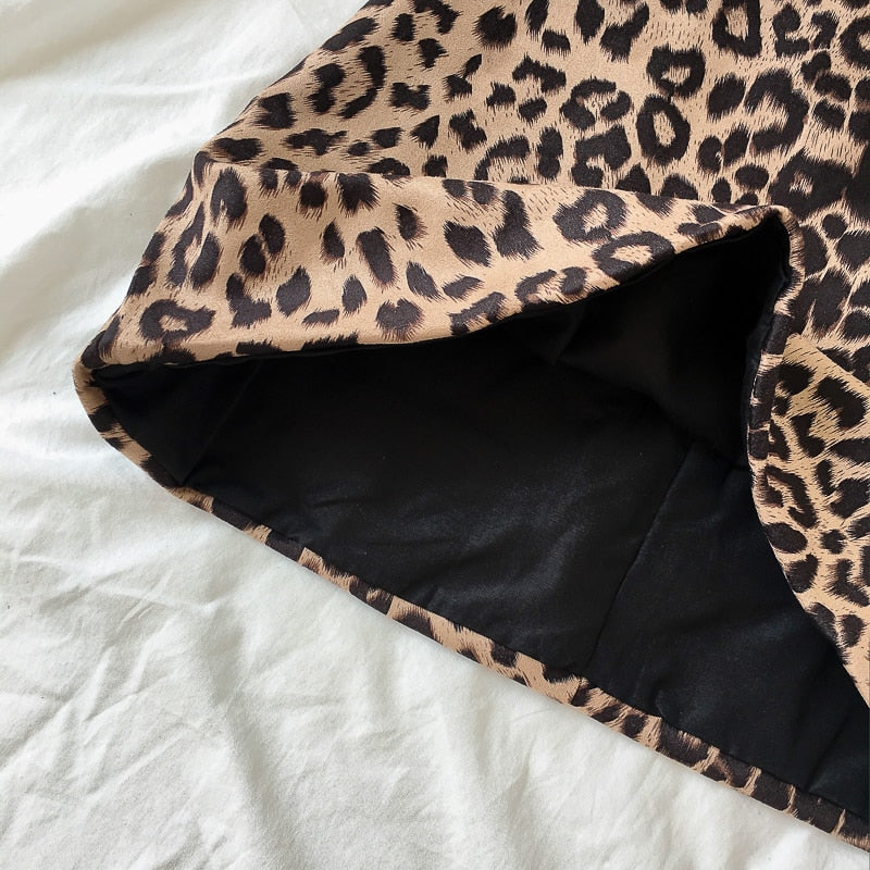 AOKOMELON  Leopard Mini Skirt